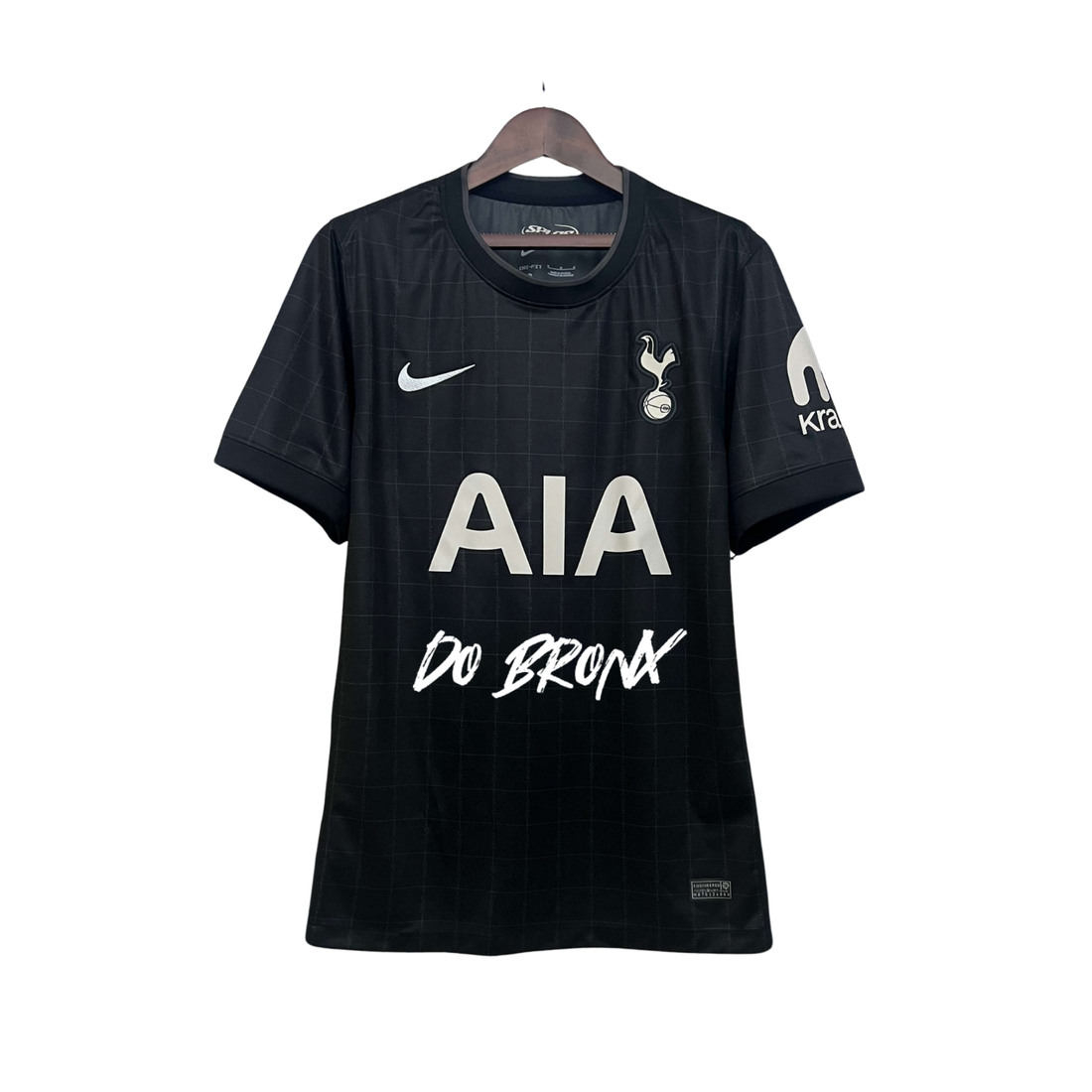 TOTTENHAM x OLIVEIRA